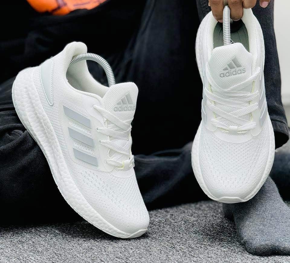 Adidas  Air Zoom white